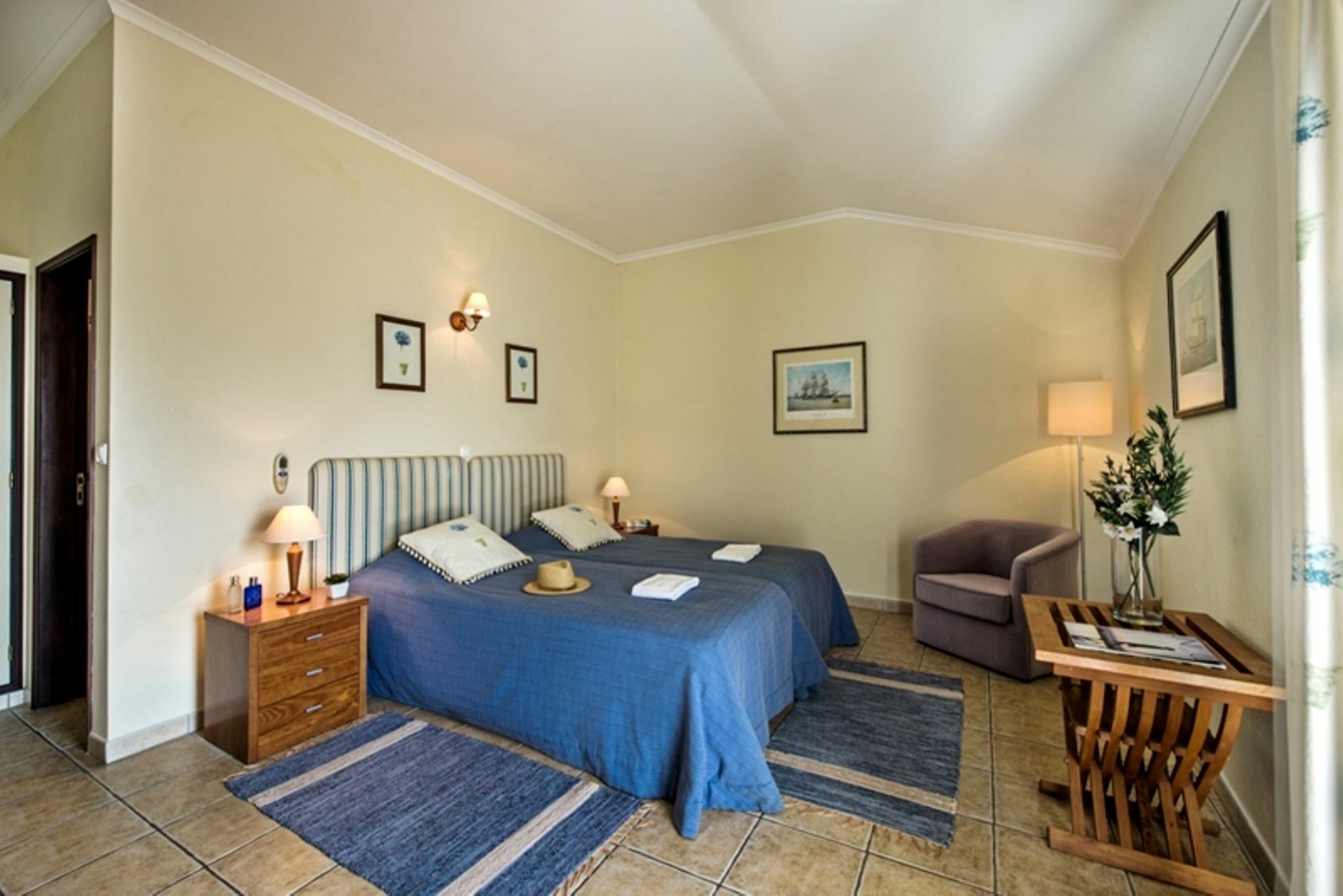 Rio Arade Algarve Manor House Hotel เอสโตเบอร์ ภายนอก รูปภาพ
