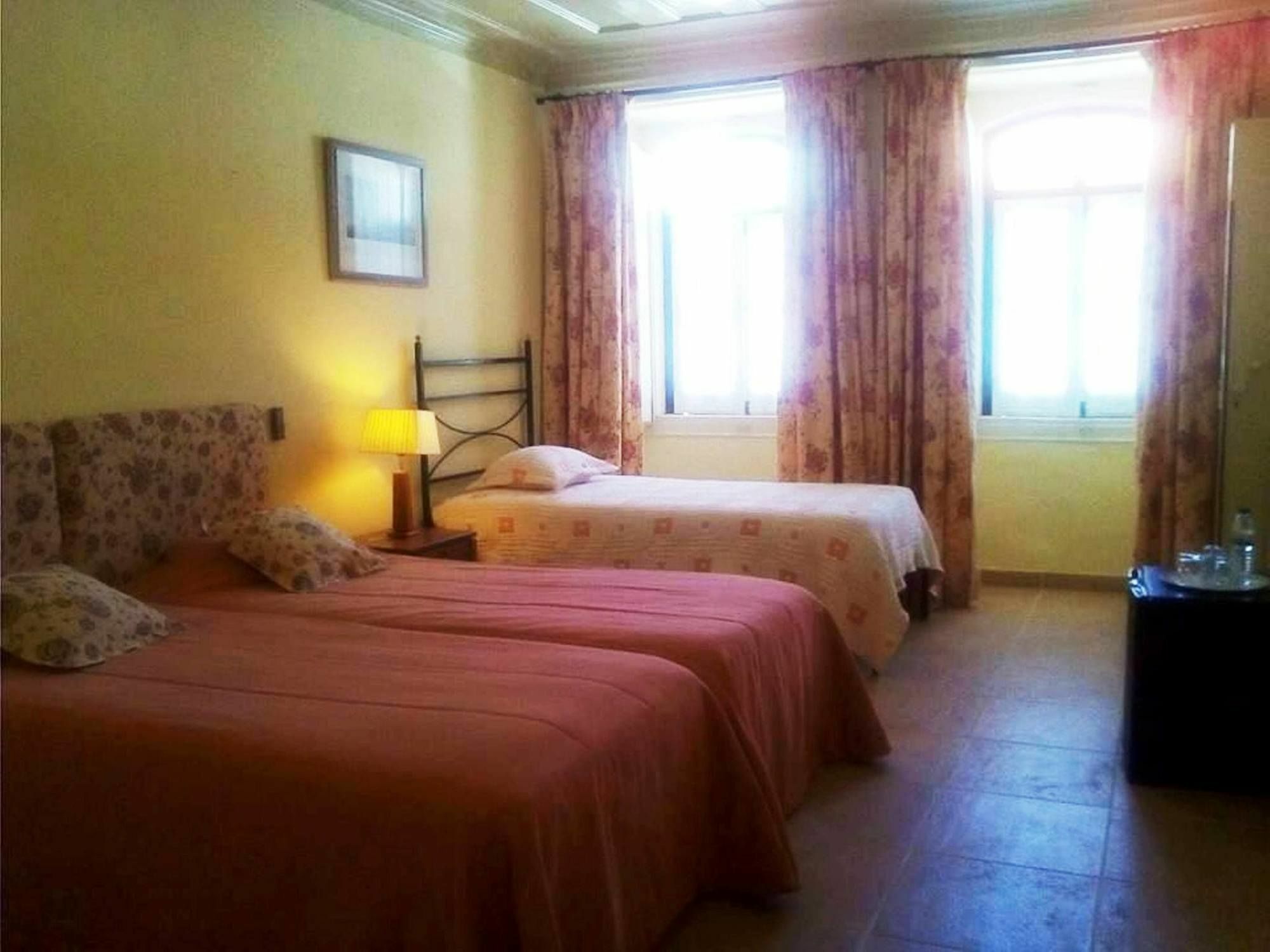 Rio Arade Algarve Manor House Hotel เอสโตเบอร์ ภายนอก รูปภาพ